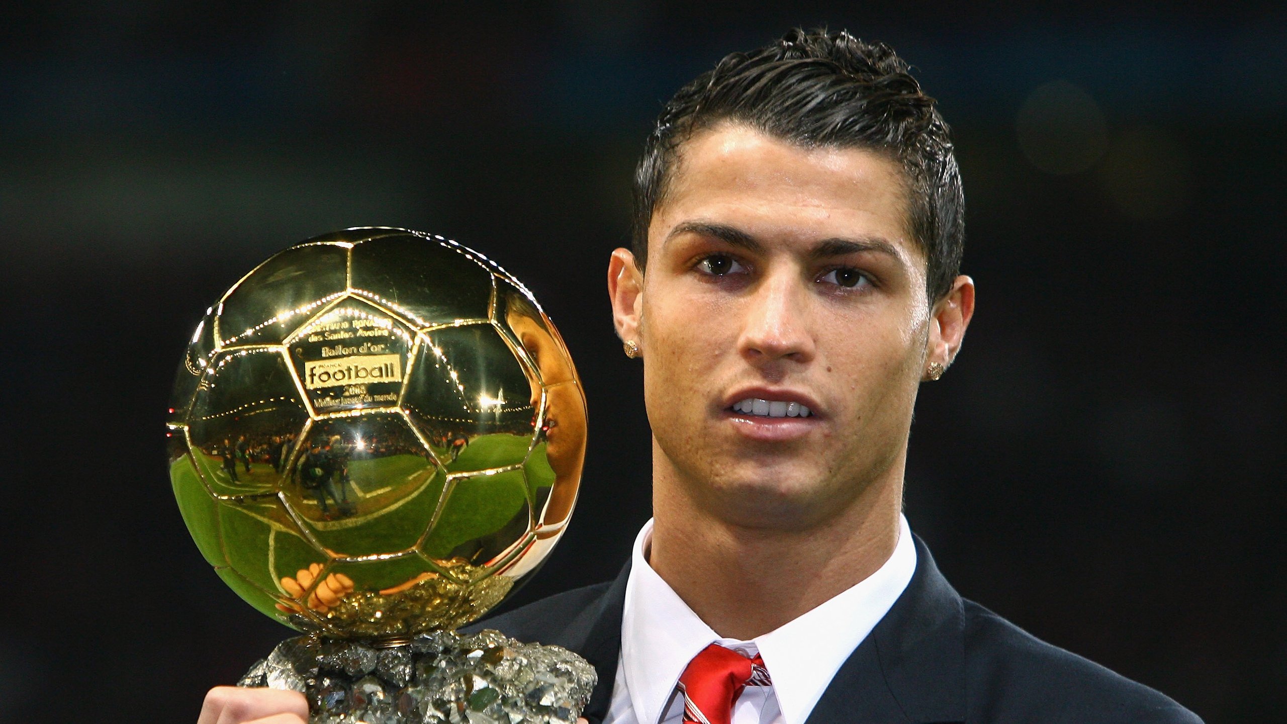 伊萨克爆发破坚冰，比利亚雷亚尔关键战突围牙买加